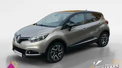 Twotone beige cendré / noir e Gebruikt 2015 Renault Captur Dynamique SUV | € 8.240 (Eerlijke prijs)