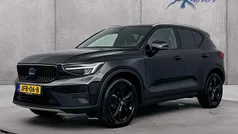 Zwart Gebruikt 2022 Volvo XC40 Core SUV | € 36.600 (Super prijs)