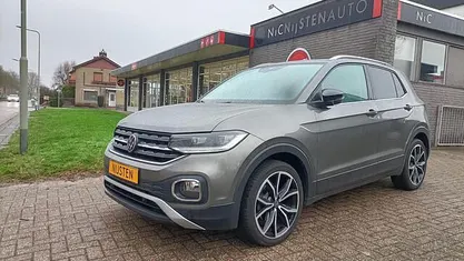 Grijs (metallic) Occasion 2020 VW T-Cross Style SUV | € 22.550 (Eerlijke prijs)