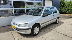 Grijs Gebruikt 2002 Peugeot 106 Hatchback | € 950 (Eerlijke prijs)
