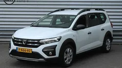 Gebruikt 2022 Dacia Jogger Essentiel MPV | € 15.950 (Eerlijke prijs)