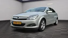 Grijs Gebruikt 2005 Opel Astra GTC Enjoy Hatchback | € 1.849 (Eerlijke prijs)
