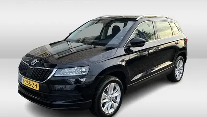 Zwart (metallic) Gebruikt 2021 Skoda Karoq Business Line SUV | € 27.450 (Eerlijke prijs)