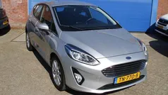 Grijs Gebruikt 2017 Ford Fiesta Trend Hatchback | € 8.495 (Eerlijke prijs)