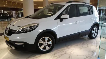 Gebruikt 2018 Renault Scénic IV Expression MPV | € 7.950 (Super prijs)