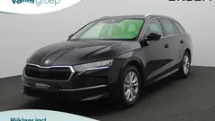 Gebruikt 2024 Skoda Octavia Business Line Stationwagen | € 32.400 (Eerlijke prijs)