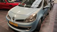 Blauw Gebruikt 2009 Renault Clio II Rip Curl Hatchback | € 2.450 (Eerlijke prijs)