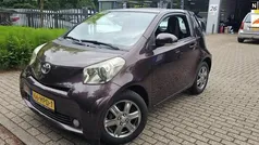 Paars Gebruikt 2009 Toyota iQ Hatchback | € 4.450 (Eerlijke prijs)