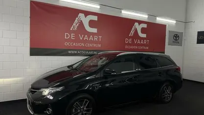 Occasion Toyota Auris 99 PK (72 kW) 2014 Zwart Hatchback