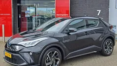 Zwart Gebruikt 2022 Toyota C-HR SUV | € 24.890 (Eerlijke prijs)