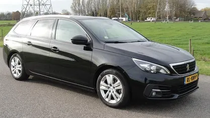 Occasion 2018 Peugeot 308 SW Stationwagen | € 5.995 (Goede deal)