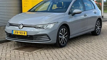 Occasion 2021 VW Golf VIII Hatchback | € 17.995 (Eerlijke prijs)