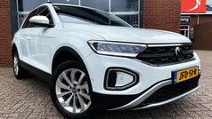 Wit Gebruikt 2025 VW T-Roc Edition SUV | € 35.750 (Eerlijke prijs)