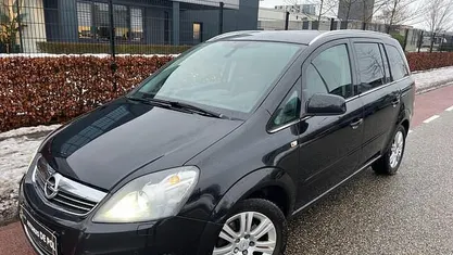 Occasion Opel Zafira Edition 140 PK (102 kW) 2014 Zwart (metallic) MPV