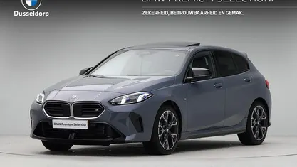 Grijs Gebruikt 2025 BMW M135 Comfort Edition Hatchback | € 59.450 (Goede deal)