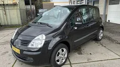 Zwart Gebruikt 2007 Renault Modus MPV | € 2.450 (Eerlijke prijs)