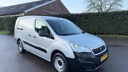 Zilver (metallic) Occasion 2016 Peugeot Partner MPV | € 7.950 (Eerlijke prijs)