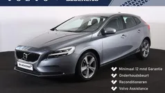 Gebruikt 2019 Volvo V40 Momentum Hatchback | € 19.900 (Eerlijke prijs)