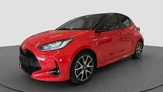 Rood Gebruikt 2021 Toyota Yaris Edition Hatchback | € 23.445 (Eerlijke prijs)