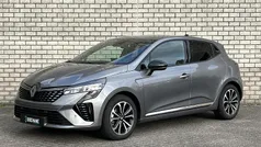 Grijs Gebruikt 2023 Renault Clio V Techno Hatchback | € 23.995 (Eerlijke prijs)