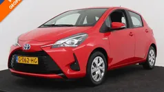 Gebruikt 2020 Toyota Yaris Hybrid Active Hatchback | € 17.950 (Eerlijke prijs)
