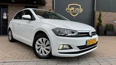 Wit, metallic lak Gebruikt 2019 VW Polo Comfortline Hatchback | € 9.950 (Eerlijke prijs)