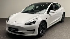Gebruikt 2021 Tesla Model 3 Standard Range Sedan | € 25.195 (Eerlijke prijs)