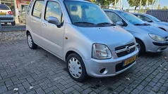 Gebruikt 2004 Opel Agila Enjoy Hatchback | € 999 (Eerlijke prijs)