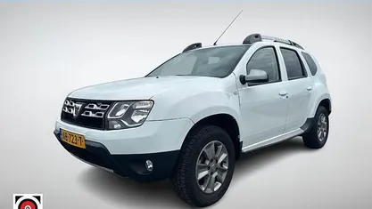 Wit Occasion 2017 Dacia Duster Lauréate SUV | € 7.950 (Goede deal)