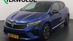 Blauw Gebruikt 2024 Renault Clio V Techno Hatchback | € 20.840 (Eerlijke prijs)