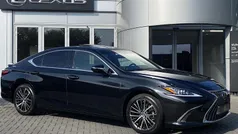 Gebruikt 2025 Lexus ES300H Sedan | € 61.889 (Eerlijke prijs)