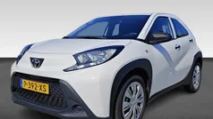 Wit Gebruikt 2022 Toyota Aygo Hatchback | € 15.430 (Goede deal)