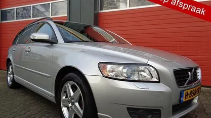 Grijs Occasion 2008 Volvo V50 Stationwagen | € 6.950 (Eerlijke prijs)