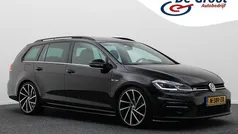 Zwart, metallic lak Gebruikt 2018 VW Golf VII Highline Stationwagen | € 17.950 (Eerlijke prijs)