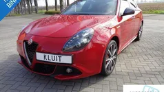 Rood Gebruikt 2016 Alfa Romeo Giulietta Super Hatchback | € 16.950 (Eerlijke prijs)