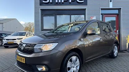 Occasion 2017 Dacia Sandero Lauréate Hatchback | € 7.950 (Eerlijke prijs)
