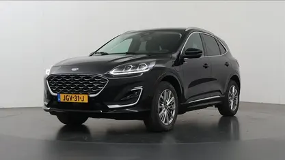 Zwart Gebruikt 2022 Ford Kuga Vignale SUV | € 28.935 (Eerlijke prijs)