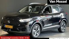 Zwart Gebruikt 2022 MG ZS Comfort Sedan | € 19.444 (Eerlijke prijs)