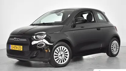 Occasion 2023 Fiat 500e Urban Hatchback | € 17.895 (Eerlijke prijs)