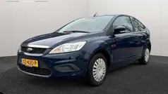 Blauw Gebruikt 2010 Ford Focus Trend Hatchback | € 2.349 (Goede deal)