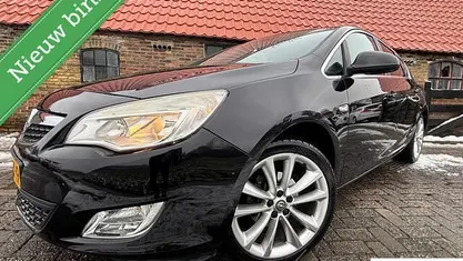 Occasion 2010 Opel Astra Cosmo Hatchback | € 5.250 (Eerlijke prijs)