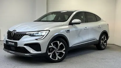 Wit Gebruikt 2023 Renault Arkana Techno SUV | € 25.295 (Eerlijke prijs)