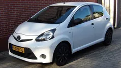 Gebruikt 2013 Toyota Aygo Hatchback | € 5.750 (Eerlijke prijs)