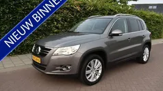 Grijs, metallic lak Gebruikt 2012 VW Tiguan Sport SUV | € 7.480 (Eerlijke prijs)