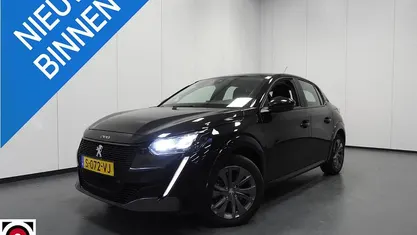 Zwart Gebruikt 2023 Peugeot e-208 Active Hatchback | € 17.140 (Goede deal)