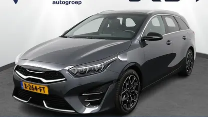 Occasion Kia Ceed GT-Line 161 PK (118 kW) 2023 Grijs Hatchback
