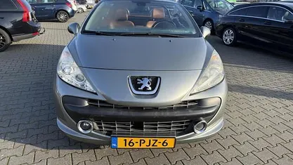 Occasion 2008 Peugeot 207 CC Cabriolet | € 2.499 (Eerlijke prijs)
