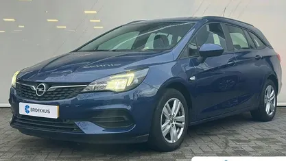 Blauw Gebruikt 2021 Opel Astra Edition Stationwagen | € 14.940 (Eerlijke prijs)