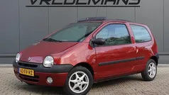 Gebruikt 2000 Renault Twingo Hatchback | € 950 (Goede deal)