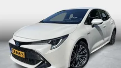 Wit Gebruikt 2019 Toyota Corolla Style Hatchback | € 20.999 (Eerlijke prijs)